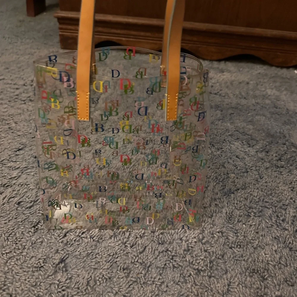 Dooney and Bourke clear plastic handbag - Picture 3 of 5